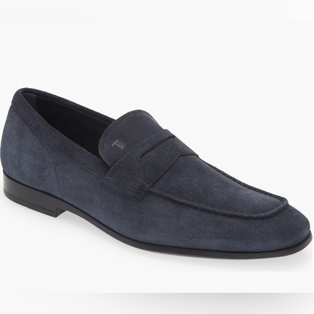 Tod’s calfskin penny loafer. Never used. New. Italian. Size 9.